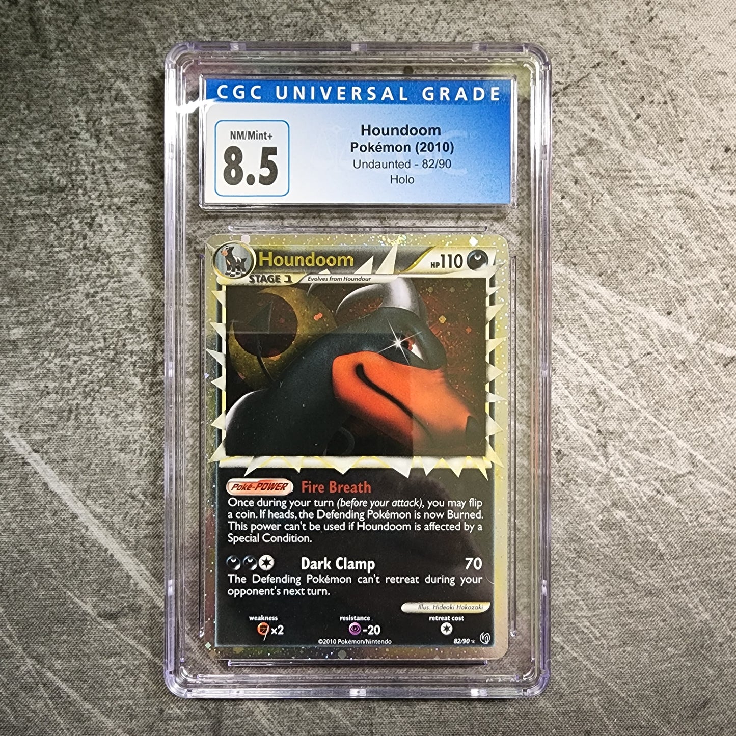 CGC 8.5 Houndoom 82/90 Prime Holo Pokemon Undaunted