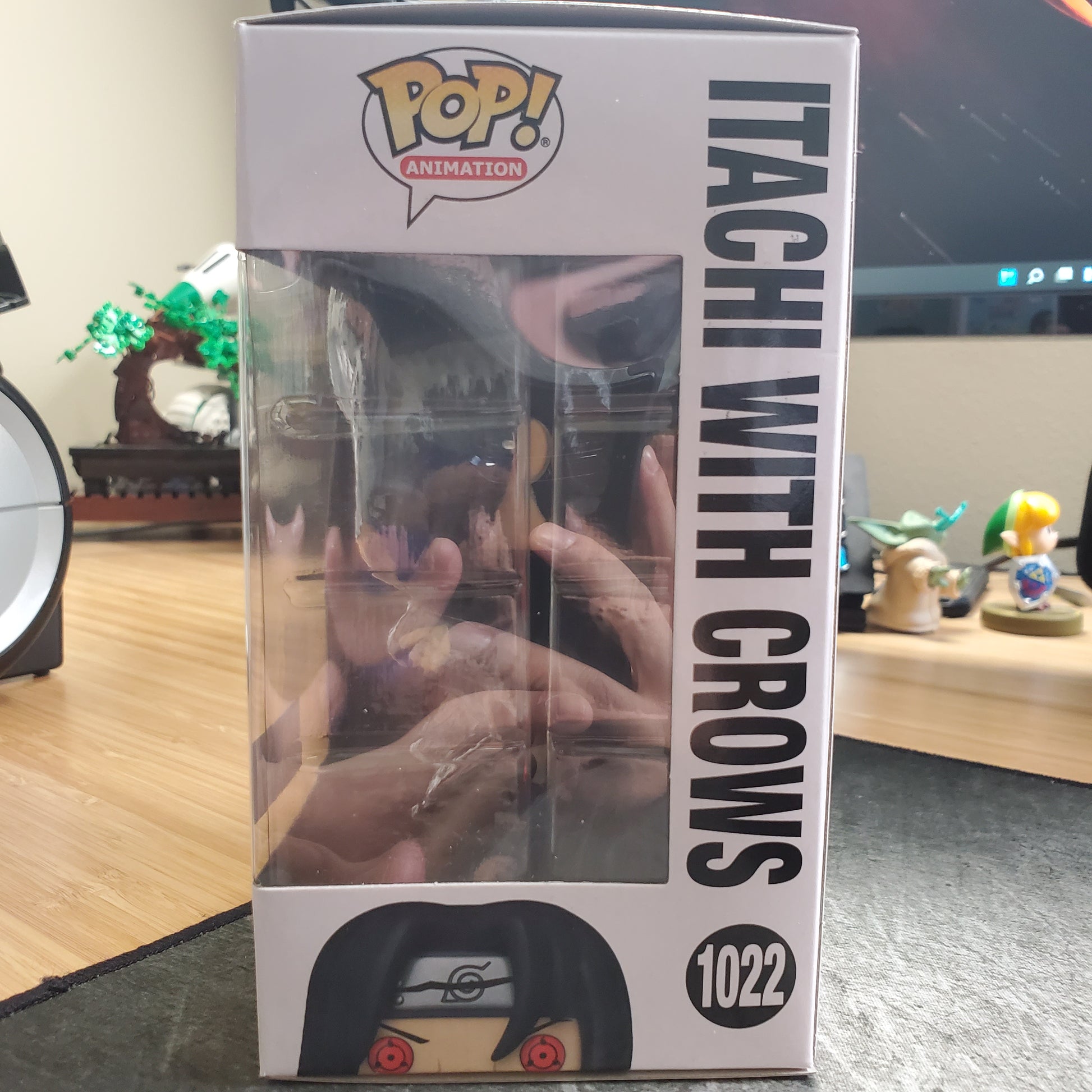 Funko Pop! Itachi with Crows, Naruto Shippuden (1022) Excl. to BoxLunch