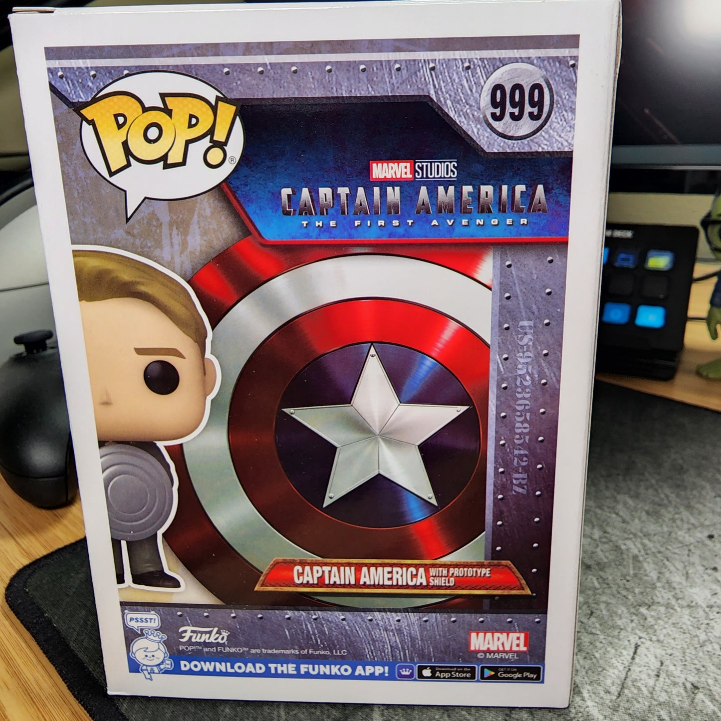 Captain America with Prototype Shield 999 Captain America Funko Pop! Vinyl Figure