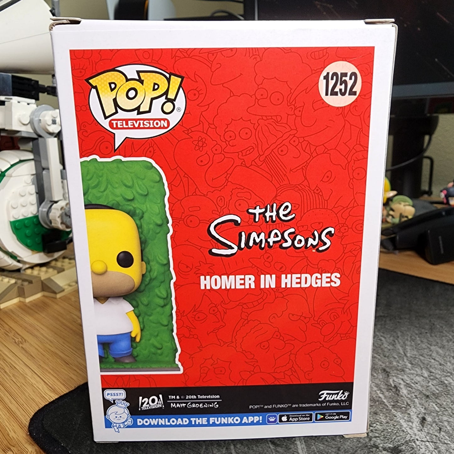 Homer in Hedges 1252 Entertainment Earth Exclusive The Simpsons Funko Pop! Vinyl Figure